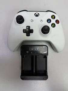 Б/в Ігровий джойстик Microsoft xbox wireless controller 1708 01-200876757
