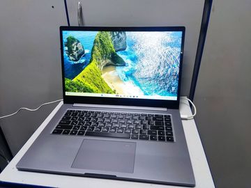 Б/в Ноутбук Xiaomi 15/core i5 8250u ddr4/8gb ddr4/ssd 256 gb/geforce gtx1050 2gb 01-200889823