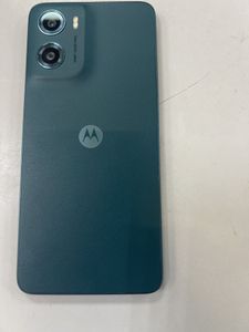 Б/в Мобільний телефон Motorola moto g05 4/128gb 01-200890189
