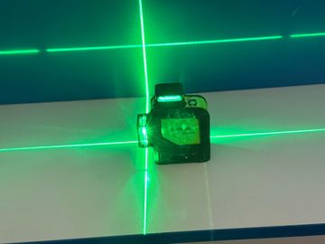 Б/в Лазерний нівелір Sndway sw-333g 01-200896869