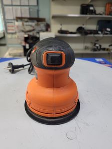 Б/в Шліфмашина вібро Black&Decker bew210 01-200858561