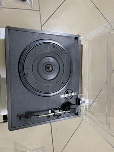 Б/в  Retro Turntable r608 01-200898767