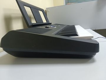 Б/у Синтезатор Yamaha psr-e373 01-200899561