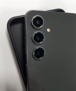 Б/в Мобільний телефон Samsung galaxy s24 fe 8/256gb 01-200908159