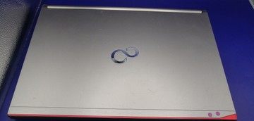 Б/в Ноутбук Fujitsu 14/core i5 6300u ddr3/4gb ddr4/hdd *відсутній/ssd 256 gb/*інтегрована 01-200941626