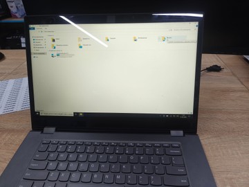 Б/в Ноутбук Lenovo 15/core i7 8550u ddr3/8gb ddr3/hdd *відсутній/ssd 240 gb/geforce mx130 2gb 01-200913434