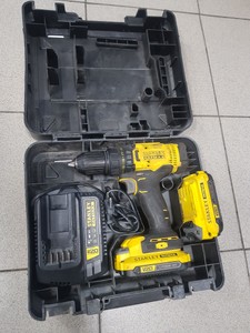 Б/в Шурупокрут Stanley sfmcd700c2k 01-200965803