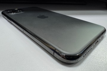Б/у Мобільний телефон Apple iphone 11 pro 256gb 01-200999144