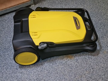 Б/в Підмітальна машина Karcher s 4 twin 01-201006256