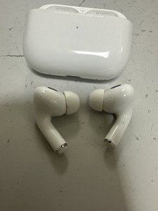 Б/в Навушники Apple airpods pro 2nd generation with magsafe charging case usb-c 01-201048960
