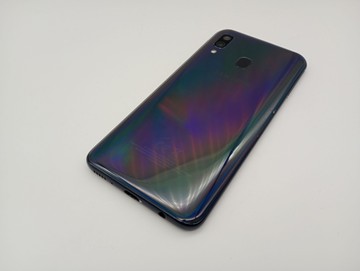 Б/в Мобільний телефон Samsung galaxy a40 2019 sm-a405 4/64gb 01-201052877