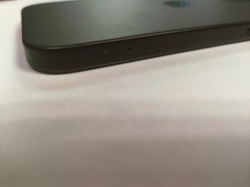 Б/у Мобільний телефон Apple iphone 15 128gb 01-201088496
