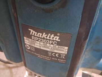 Б/у Фрезер Makita rp2303fc 01-201146855