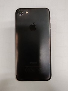 Б/в Мобільний телефон Apple iphone 7 32gb 01-201163901
