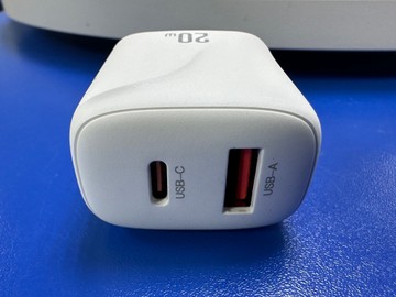 Б/в Мережевий зарядний пристрій Gelius gp-hc066 usb+type-c 20w 01-201179740