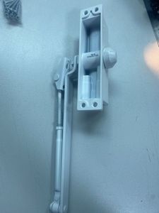 01-200516272: Frd b3w