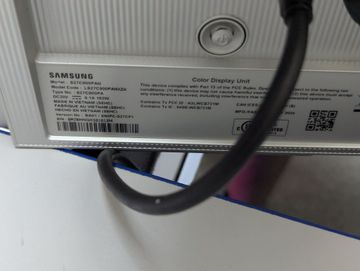01-200750683: Samsung viewfinity s9 5k