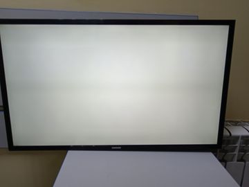 01-200767031: Samsung ue32j5200