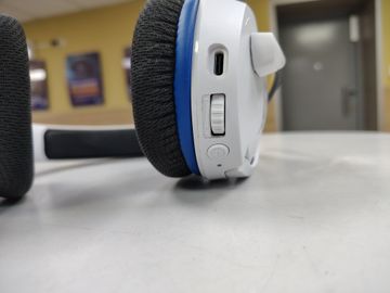 01-200770240: Hyperx cloud stinger core wireless gaming headset for playstation