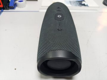 01-200795563: Jbl charge essential 2