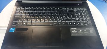 01-200796832: Gigabyte 15/core i5-11400h ddr4/16gb ddr4/hdd *відсутній/ssd 500 gb/geforce rtx3050 4gb