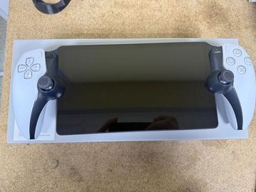 Б/в Ігровий джойстик Sony playstation portal 01-200810987