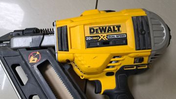 Б/в Нейлер акумуляторний Dewalt dcn692 акб 3ah зп 01-200843660