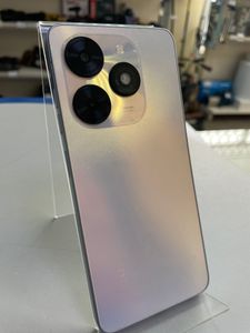 Б/в Мобільний телефон Tecno spark go 2024 3/64gb 01-200844832