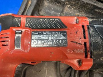 Б/в Перфоратор Makita m8701 01-200820966