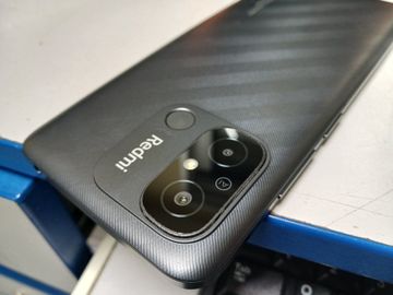 Б/у Мобильный телефон Xiaomi redmi 12c 4/128gb 01-200885657