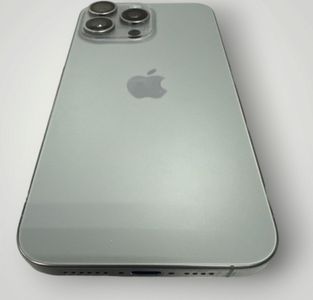 Б/в Мобільний телефон Apple iphone 15 pro max 256gb 01-200874304