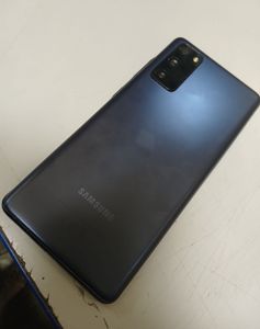 Б/в Мобільний телефон Samsung galaxy s20 fe 5g sm-g781b 6/128gb 01-200887404