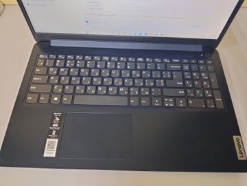 Б/в Ноутбук Lenovo 17/ryzen 3 7320u ddr5/8gb ddr5/ssd 240 gb/*інтегрована 01-200927090