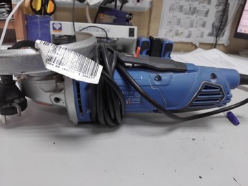 Б/у Угловая шлифмашина Dexter 800ag2-125.5 01-200974391