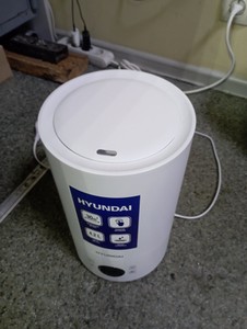 Б/в Зволожувач повітря Hyundai yeji42kr 01-201008460