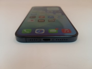 Б/у Мобільний телефон Apple iphone 15 pro max 256gb esim 01-201041582