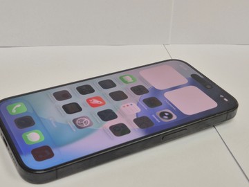 Б/в Мобільний телефон Apple iphone 15 pro 256gb 01-201050310