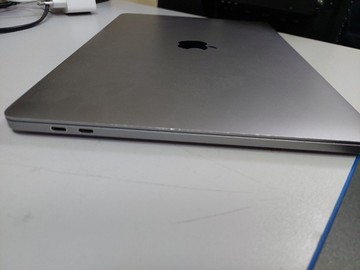 Б/в Ноутбук Apple macbook pro 2019 a2159 13,3" core i5 1,4ghz/ram 8gb/ssd 128gb/intel iris plus graphics 645 01-201052619