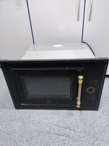 Б/в Мікрохвильова піч Electrolux emt25203ok 01-201092343