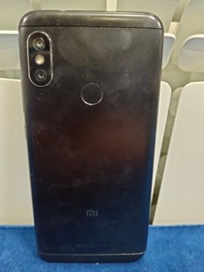 Б/в Мобільний телефон Xiaomi mi a2 lite 3/32gb 01-201181300