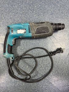 01-200556392: Makita hr2470ft