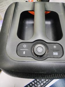 01-200770370: Jbl partybox encore essential