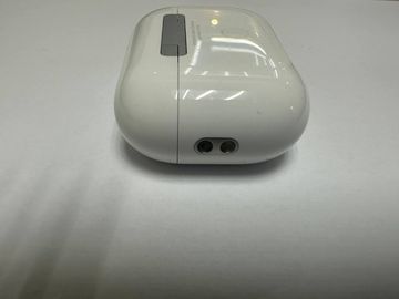 01-200767052: Apple airpods pro 2nd generation with magsafe charging case usb-c