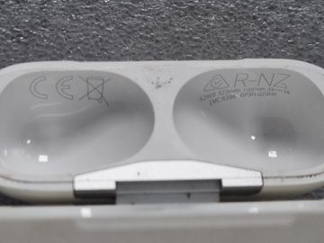 Б/у Наушники Apple airpods pro 2nd generation with magsafe charging case usb-c 01-200802735