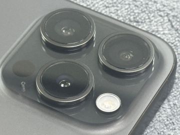 Б/в Мобільний телефон Apple iphone 15 pro 256gb 01-200809792