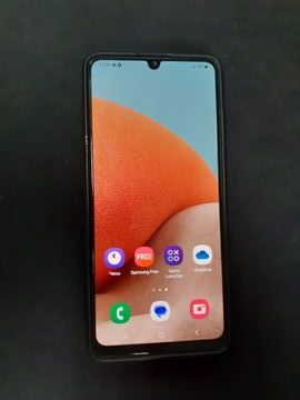 Б/в Мобільний телефон Samsung a325f galaxy a32 4/128gb 01-200815425