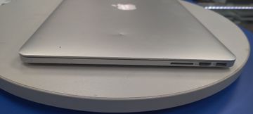 Б/у Ноутбук Apple macbook pro a1398 15,4" core i7 2.2ghz/ram16gb/ssd128gb/intel iris pro 01-200821297