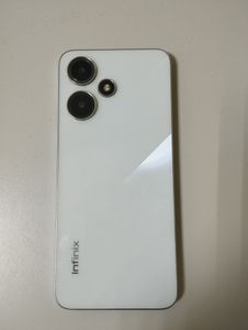 Б/в Мобільний телефон Infinix hot 30 play x6835b 8/128gb 01-200831240