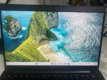 Dell 14/core i7 8650u ddr3/8gb ddr3/hdd *відсутній/ssd 240 gb/*інтегрована