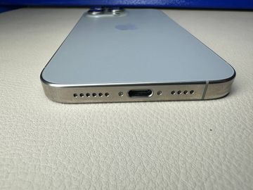 Б/в Мобільний телефон Apple iphone 16 pro max 256gb 01-200865220